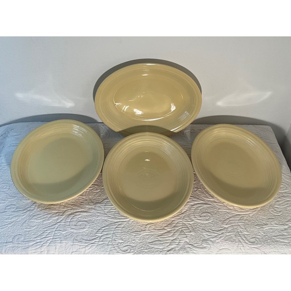 Vintage Fiesta HLC Yellow Oval Pasta & Salad Plates Set Homer Laughlin Set of 4 - Picture 1 of 5